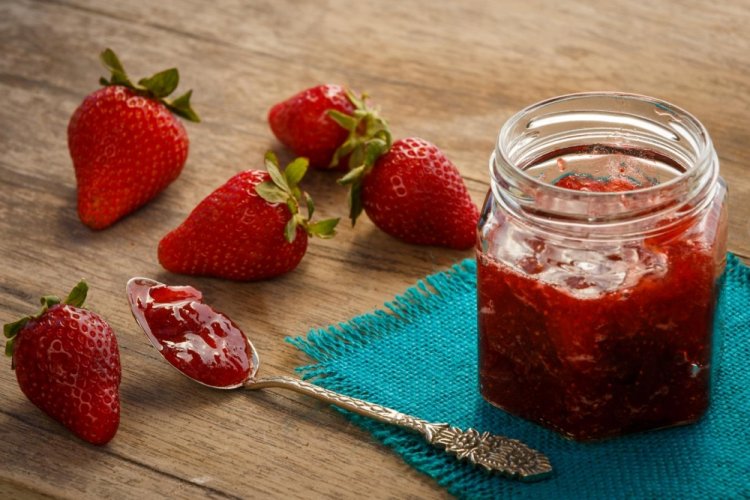 Желе из малины и клубники