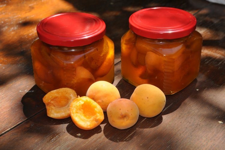 Желе из абрикосов с агар-агаром