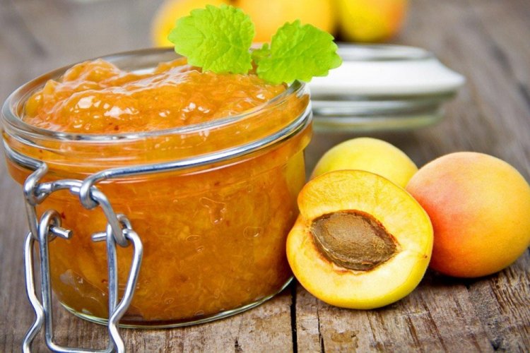Желе из абрикосов с лимоном