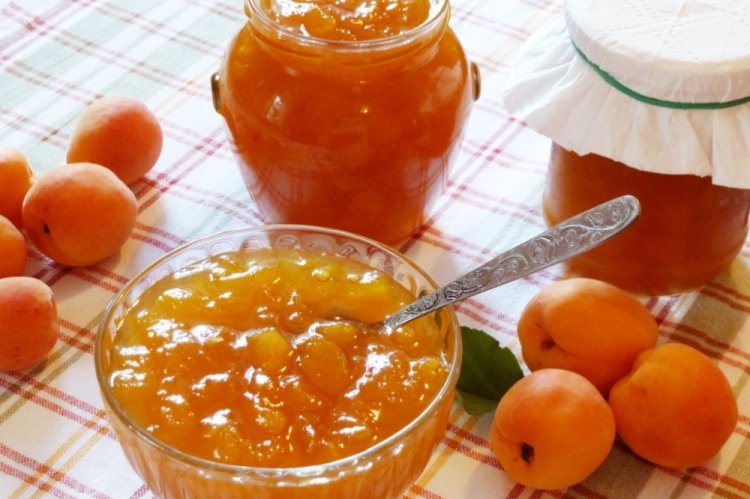 Желе из абрикосов с апельсинами
