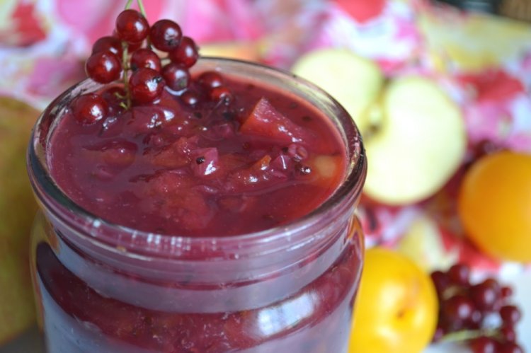 Конфитюр из красной смородины с яблоками