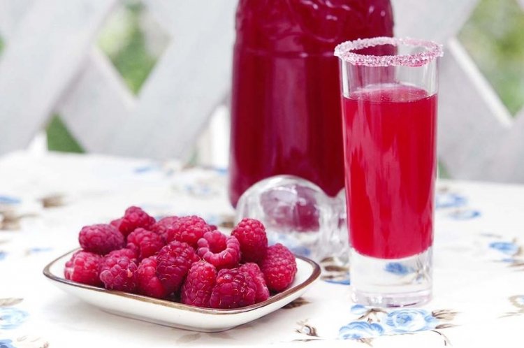 Наливка из замороженной малины