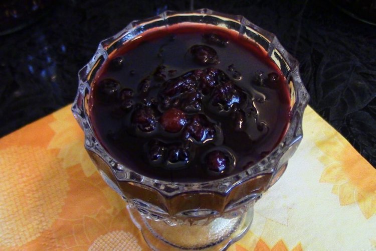 Густое варенье из ирги с пектином