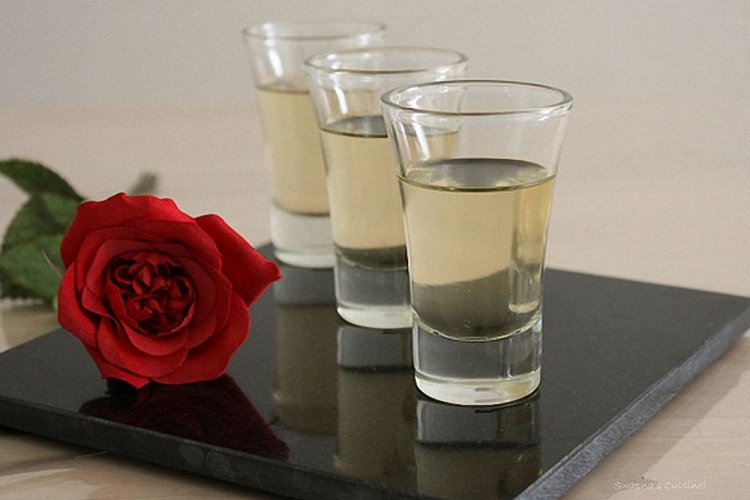 Сухое вино из крыжовника