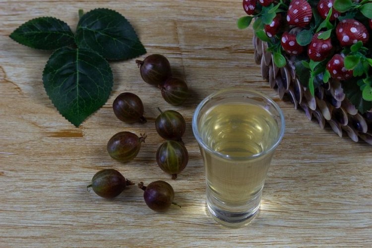 Вино из крыжовника с винными дрожжами