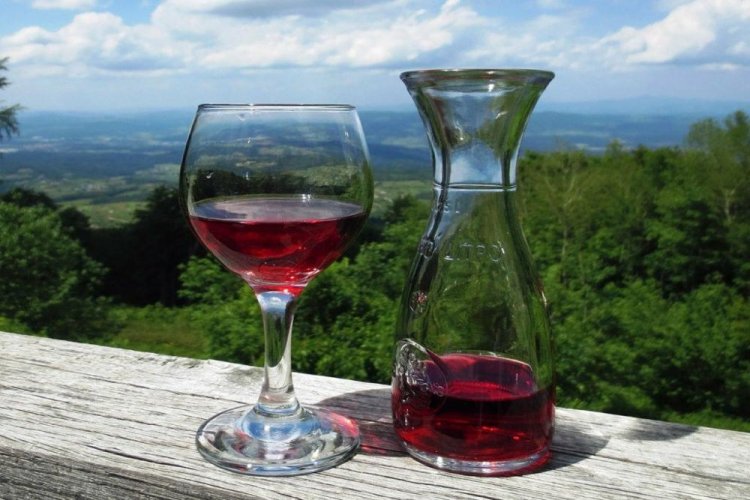 Вино из смородинового варенья