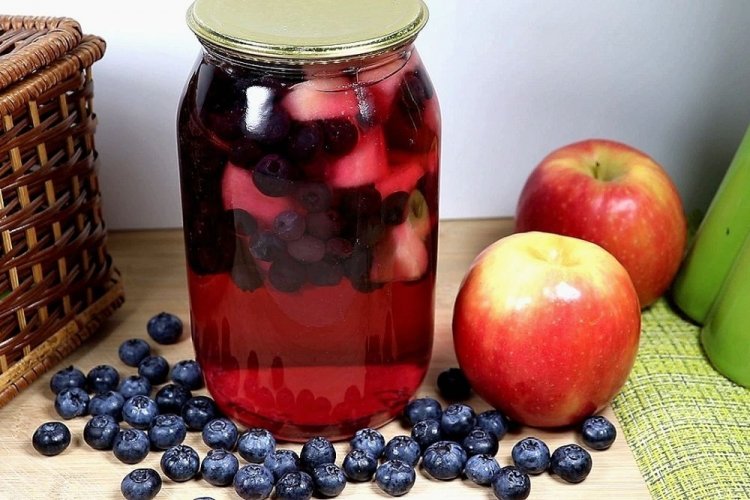 Компот из ирги и яблок