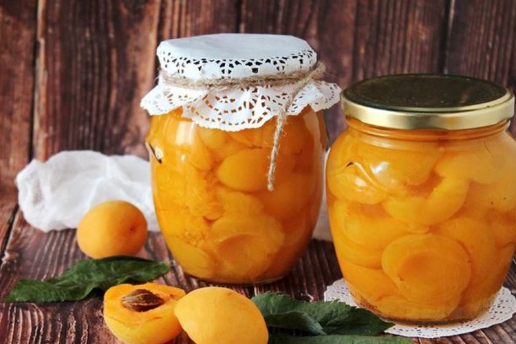 Ванильное варенье из абрикосов дольками