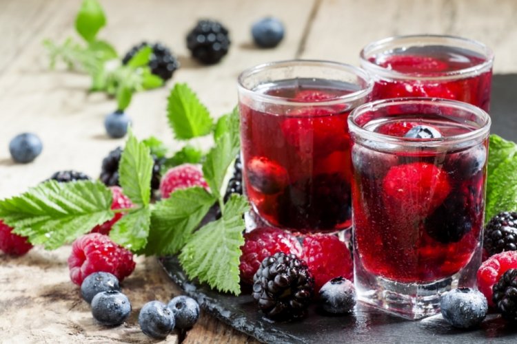 Компот из ежевики и ягодного ассорти на зиму