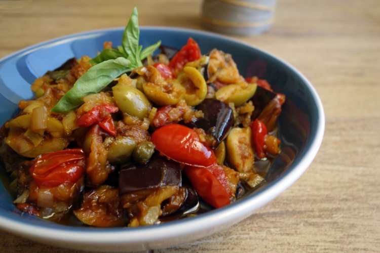 Постная капоната с фасолью