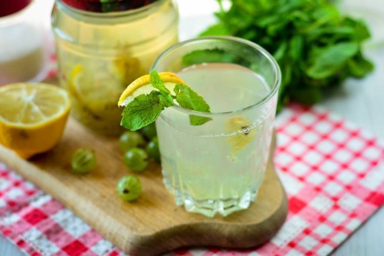 Компот «Мохито» из зеленого крыжовника с лимоном и мятой