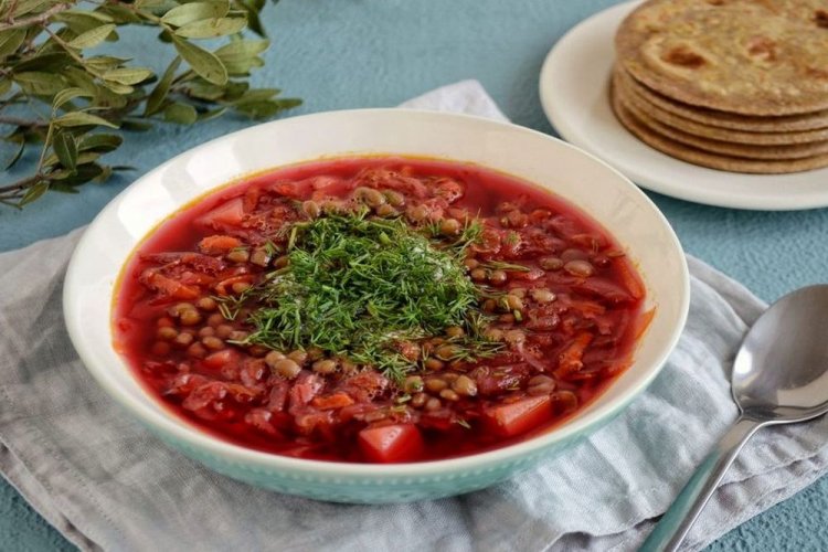 Постный борщ с чечевицей