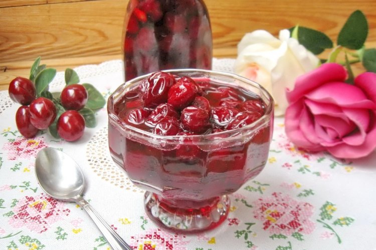 Варенье из вишни с косточками и желатином