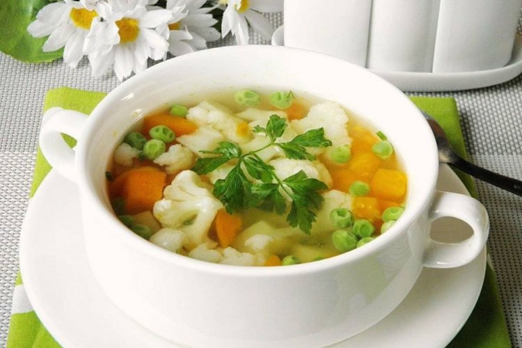 Овощной суп с цветной капустой