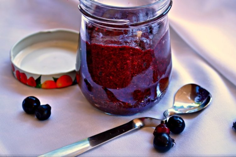 Повидло из вишни и ирги