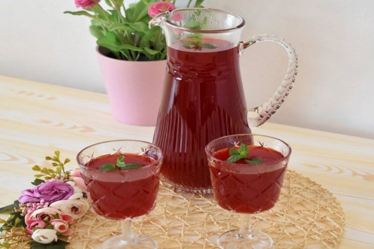 Морс из красной смородины с лимонной кислотой