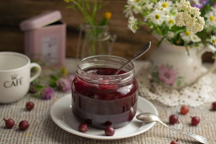 Желе из крыжовника без варки