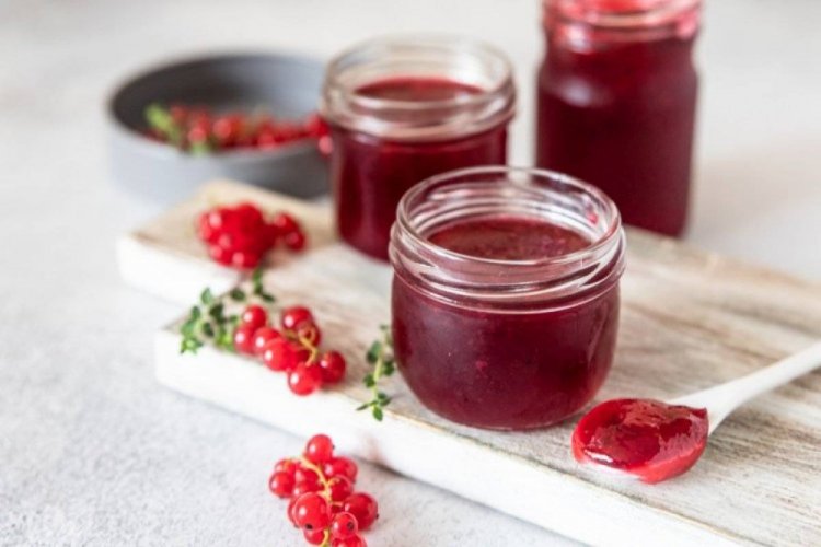 Варенье-пятиминутка из красной смородины с желатином