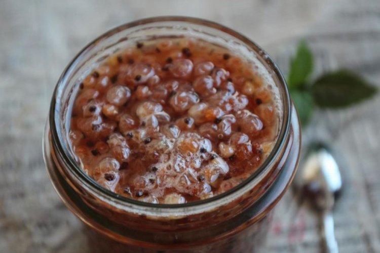 Варенье из белой смородины с корицей