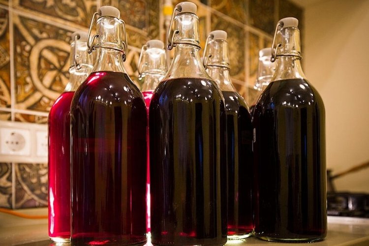 Вино из ирги и сливы