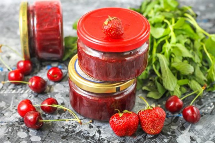 Джем из черешни и клубники