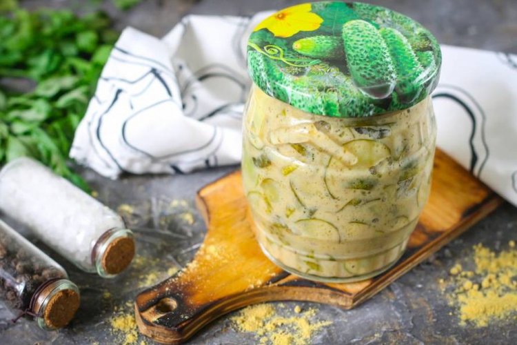 Огурцы кусочками с горчичным порошком