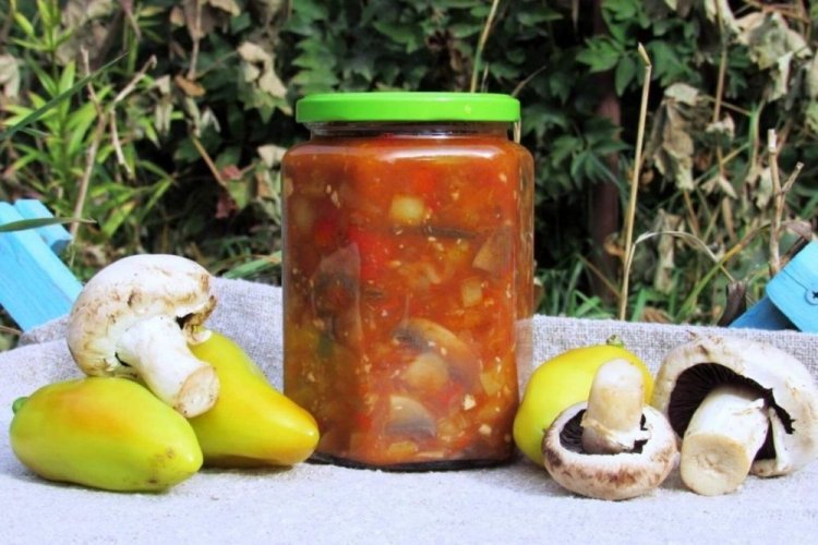 Лечо из болгарского перца с помидорами и шампиньонами