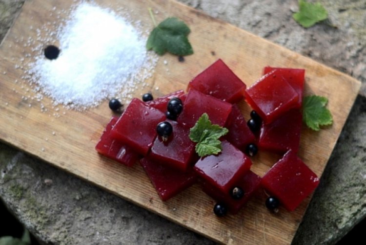 Мармелад из черной смородины в духовке