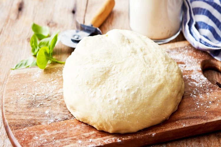 Тесто для пиццы на дрожжах, молоке и сливочном масле
