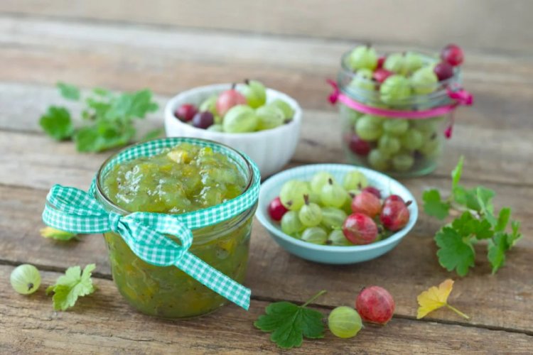 Сырое варенье из крыжовника без косточек