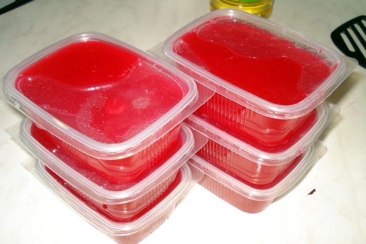 Замороженное пюре из крыжовника с сахаром