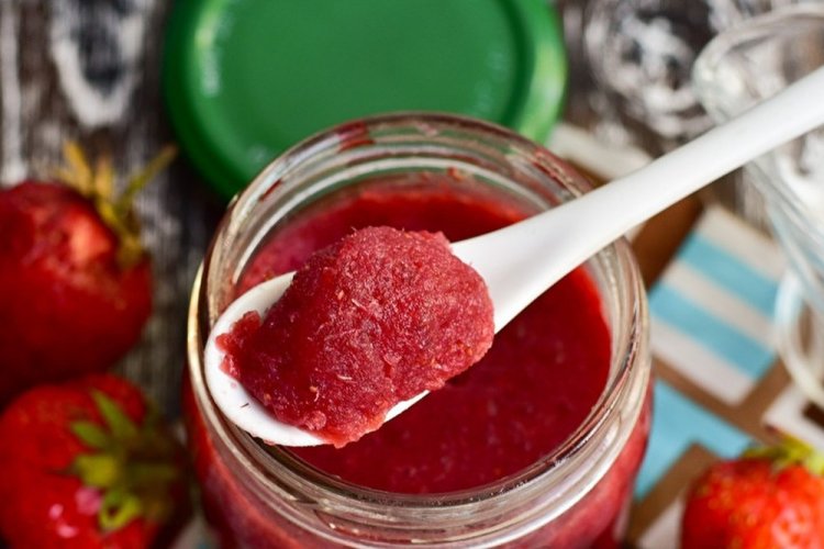 Повидло из ранеток с клубникой