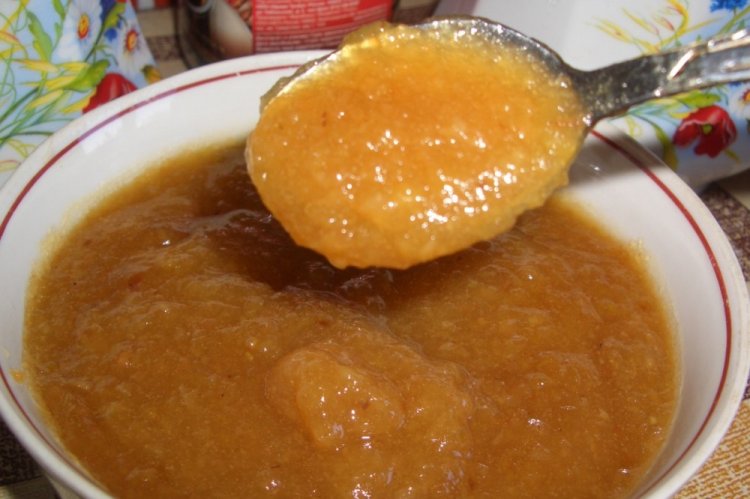 Повидло из ранеток с корицей