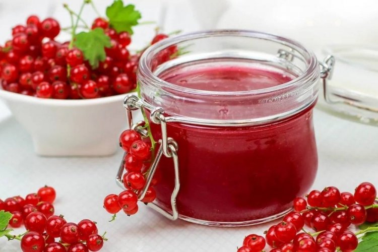 Повидло из красной смородины с персиками