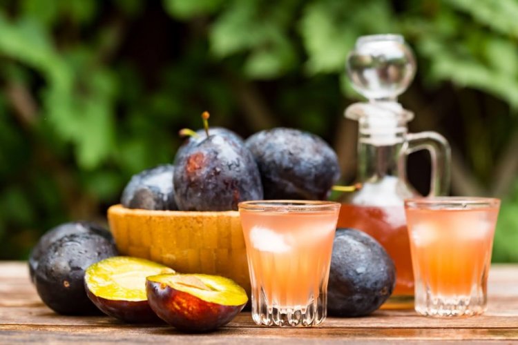 Наливка из подвяленной сливы