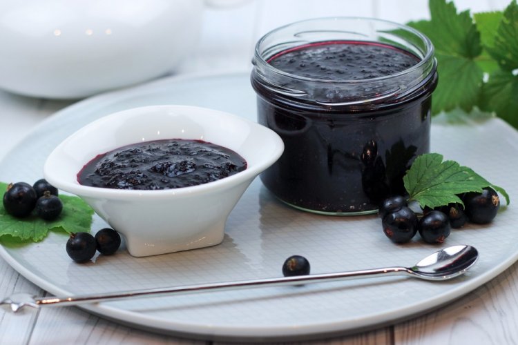 Желе из черники и смородины