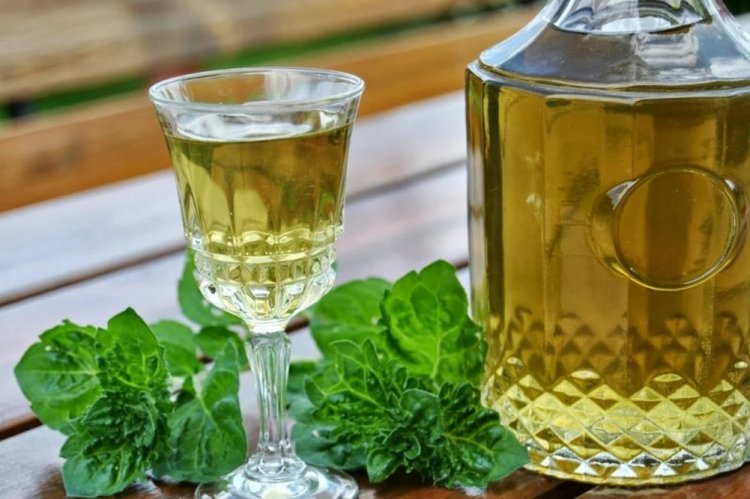 Наливка из крыжовника на вине