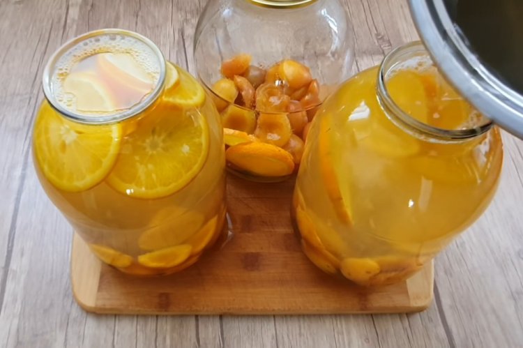 Компот из абрикосов и апельсина со стерилизацией