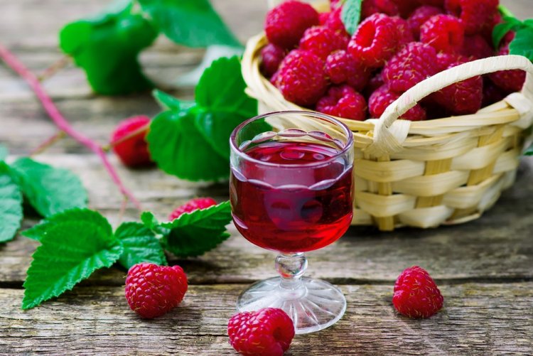 Настойка из крыжовника и малины