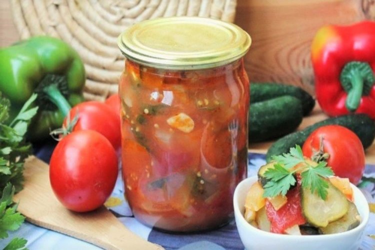 Салат из помидоров и огурцов с лимонной кислотой на зиму