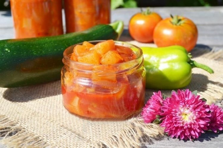 Лечо из кабачков и помидоров без лука