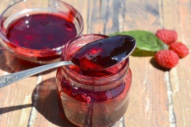 Желе из малины с желатином и лимонной кислотой