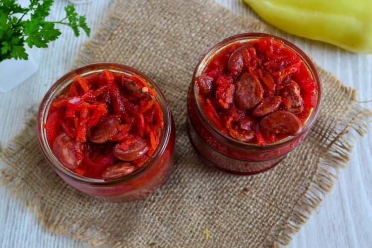 Заправка для борща с шампиньонами и томатным соусом