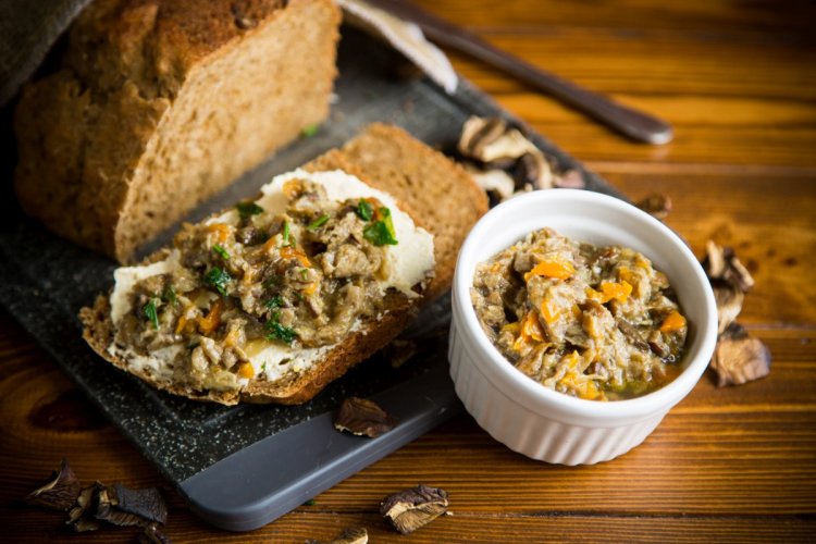 20 лучших рецептов грибной икры из опят