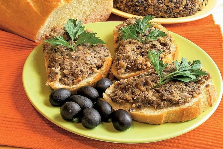 Грибная икра из опят с маслинами и уксусом