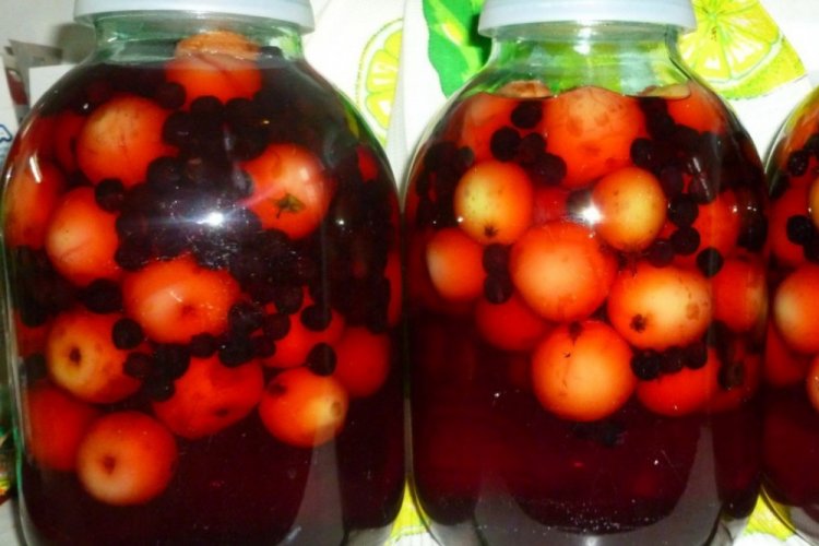 Компот из ранеток и смородины на зиму