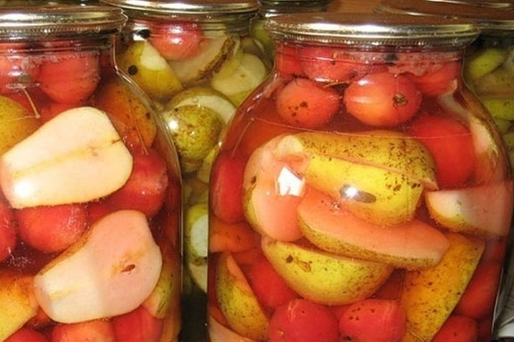 Компот из ранеток и груши на зиму