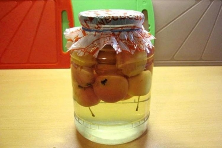 Компот из ранеток с медом