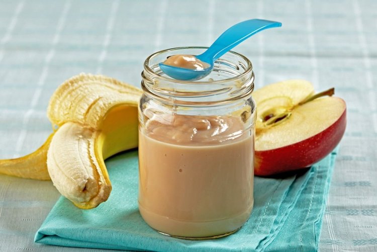 Яблочное пюре с бананом