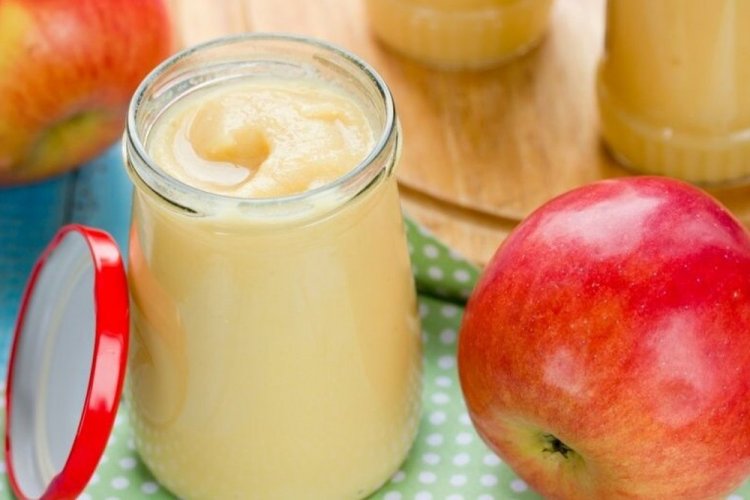 Яблочное пюре «Неженка» со сгущенкой